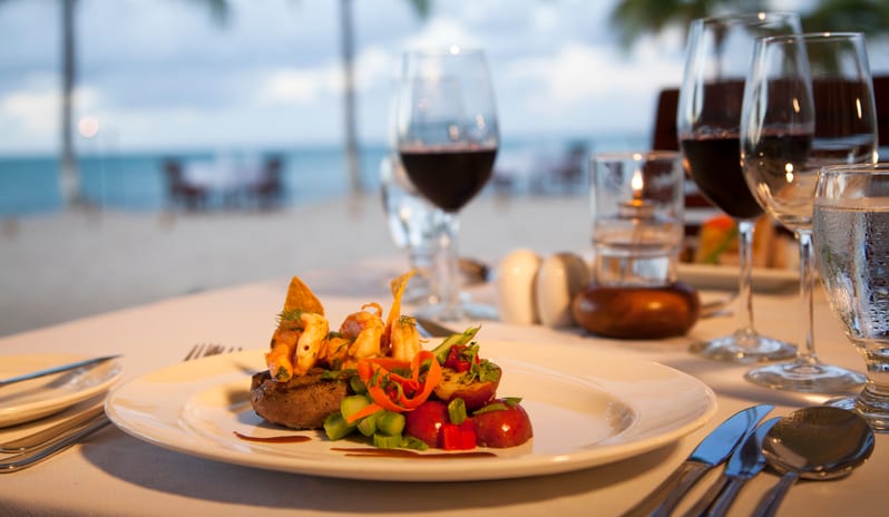 Galley Bay Resort & Spa-Ismay's Restaurant & Bar_01_20